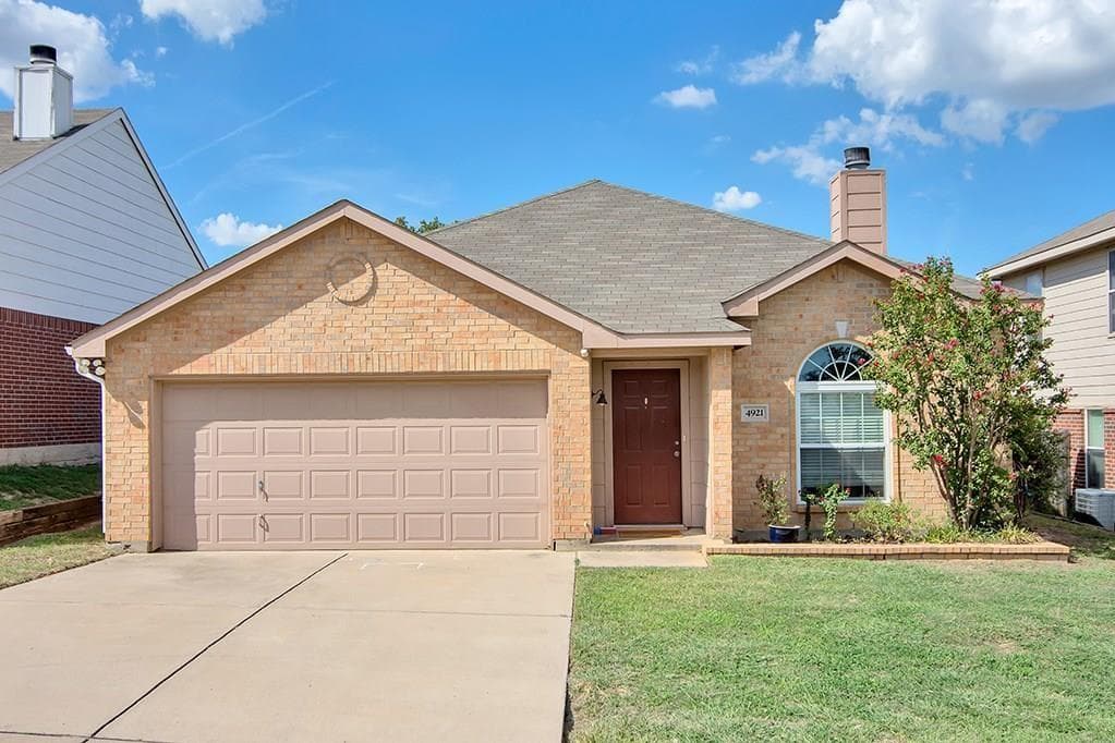 4921 Stirrup Way