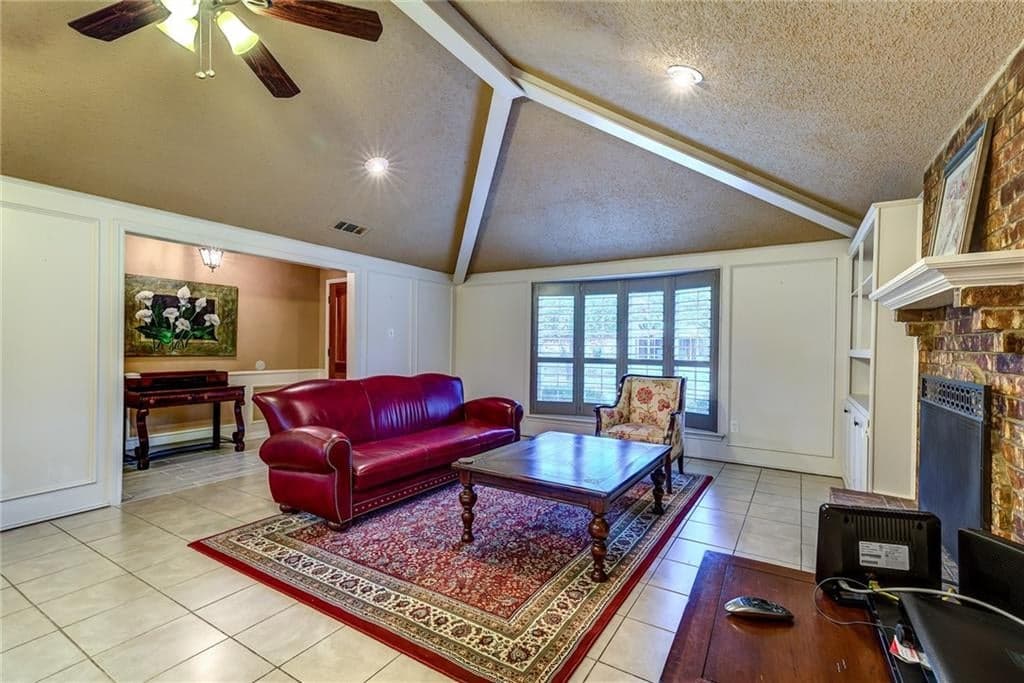 Gallery image 4