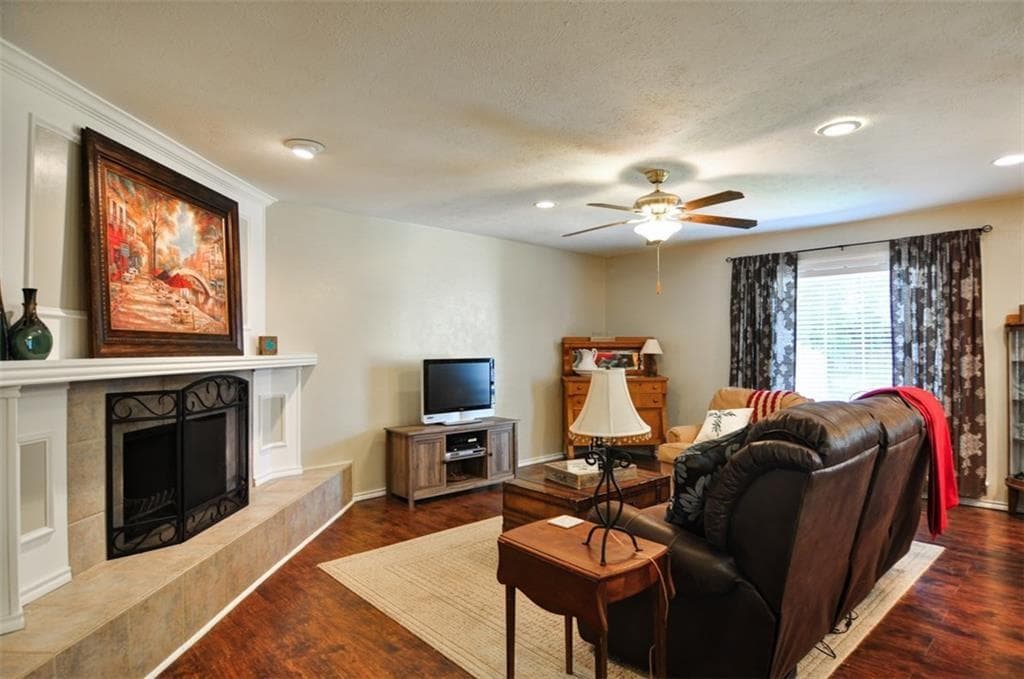 Gallery image 4