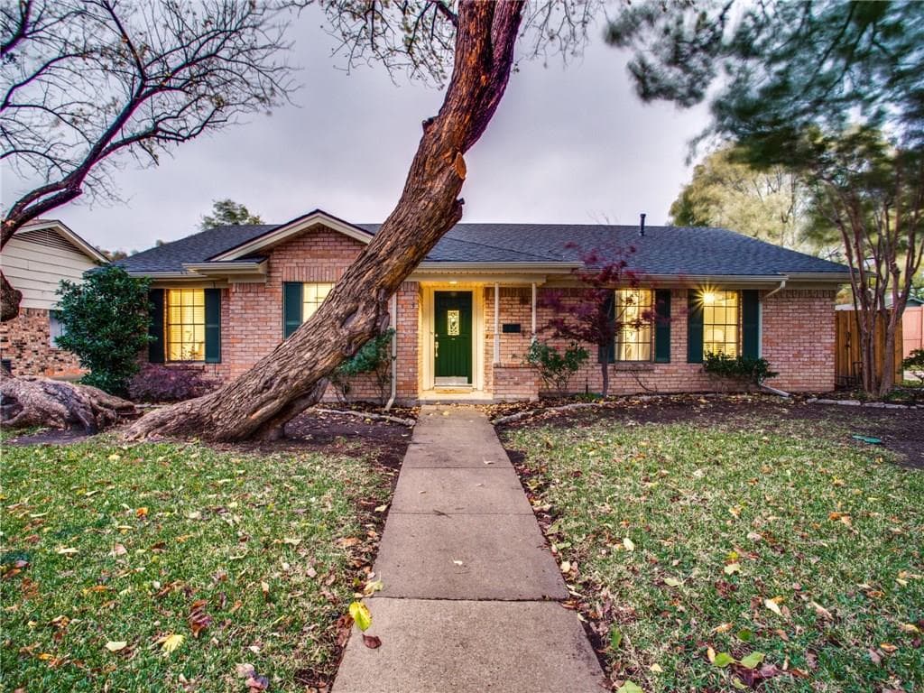 2702 Forest Grove Dr
