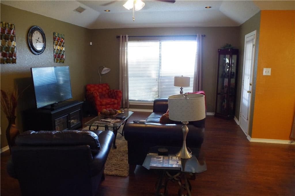 Gallery image 2
