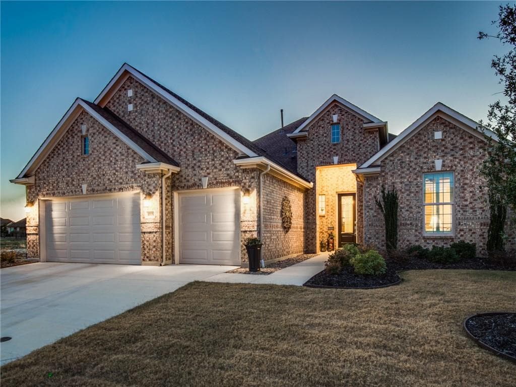 8008 Osprey Ln