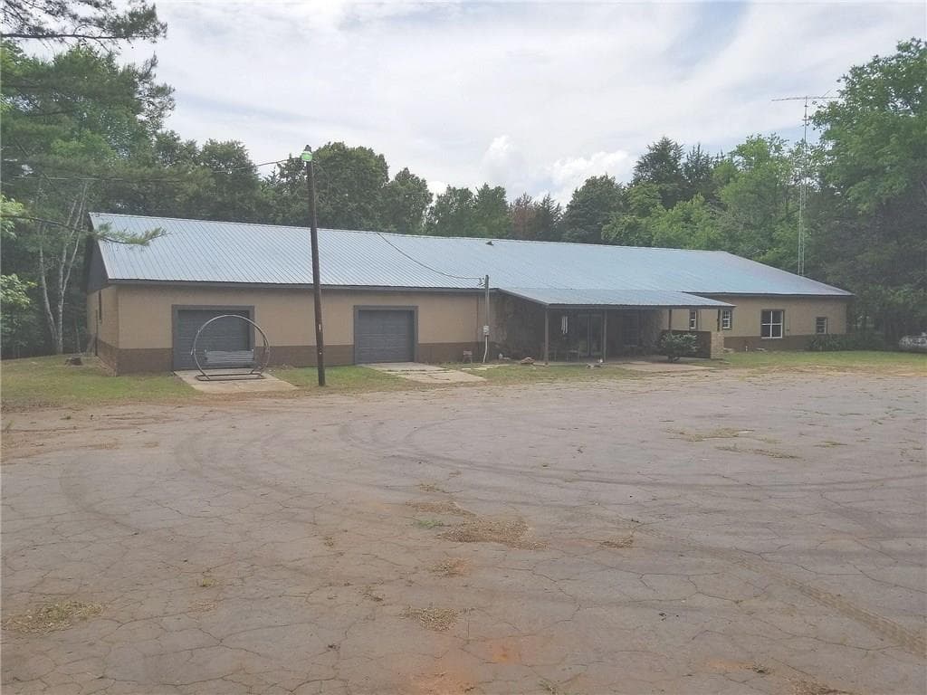 380 County Road 2696