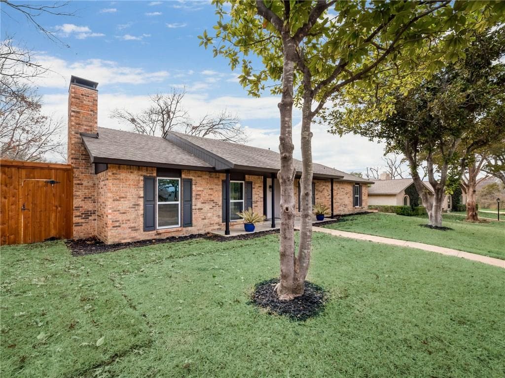6604 Hillbriar Dr