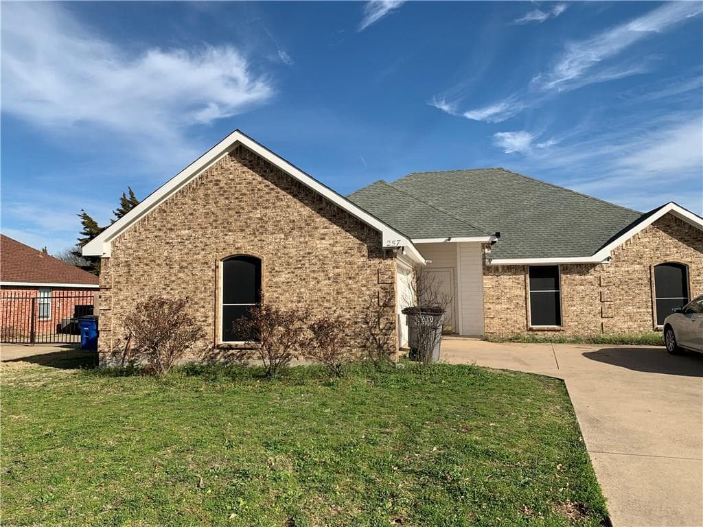 257 Cobblestone Cir