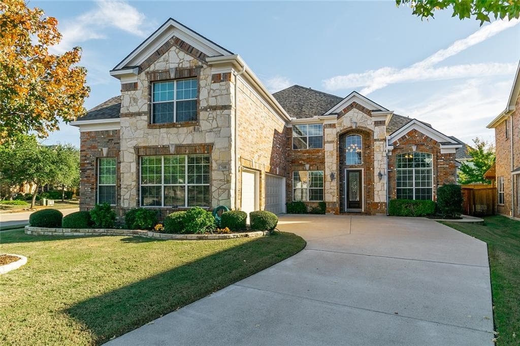 708 Perry Rd