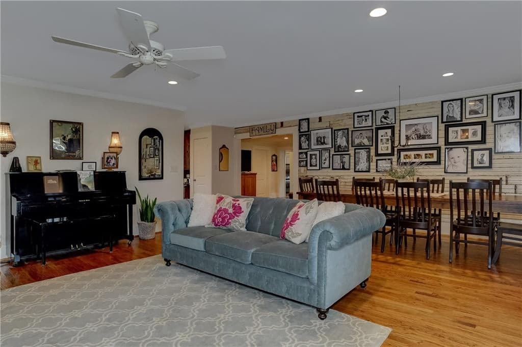 Gallery image 4