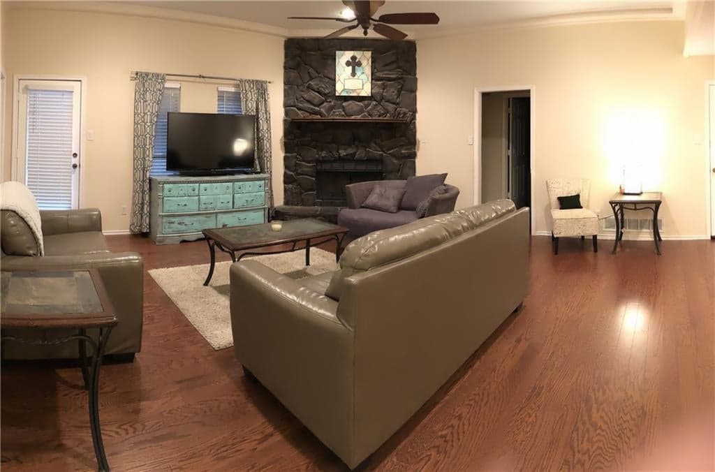 Gallery image 3