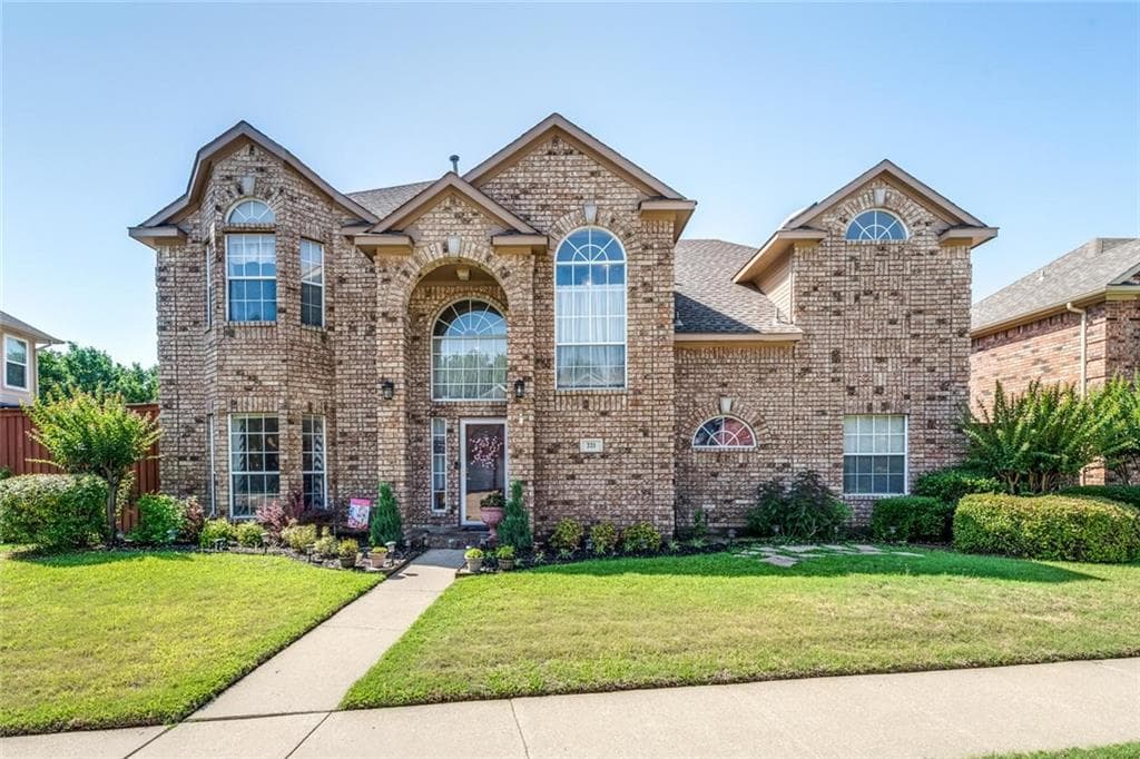 221 Bay Cir