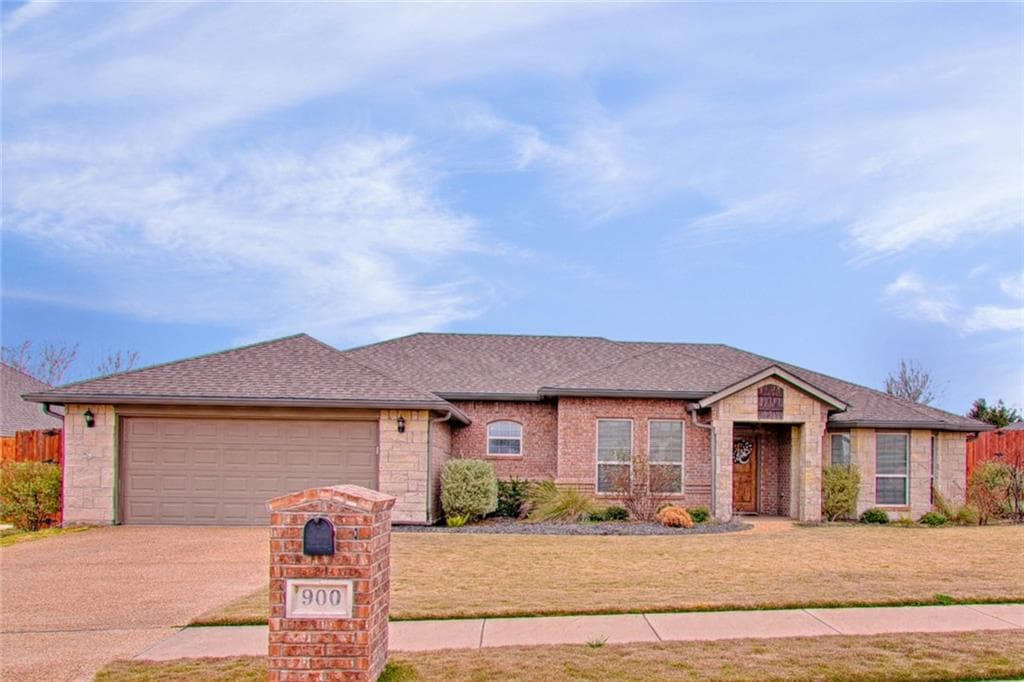 900 Winged Foot