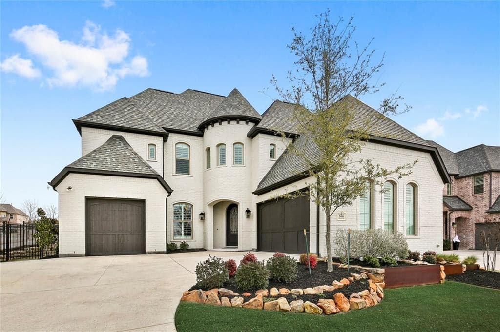 5486 Mayfly Dr