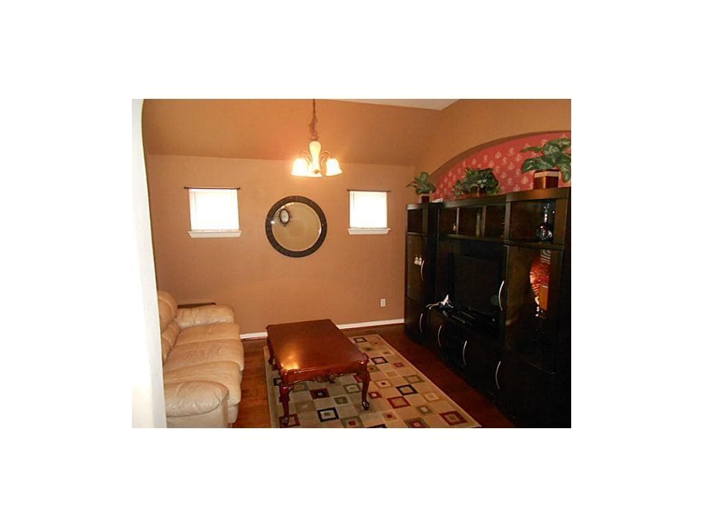 Gallery image 4