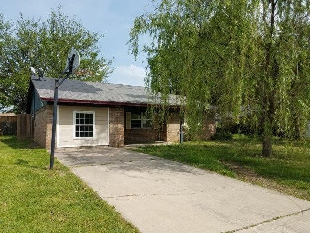 1308 Rebecca Dr