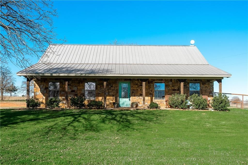 284 County Road 1348