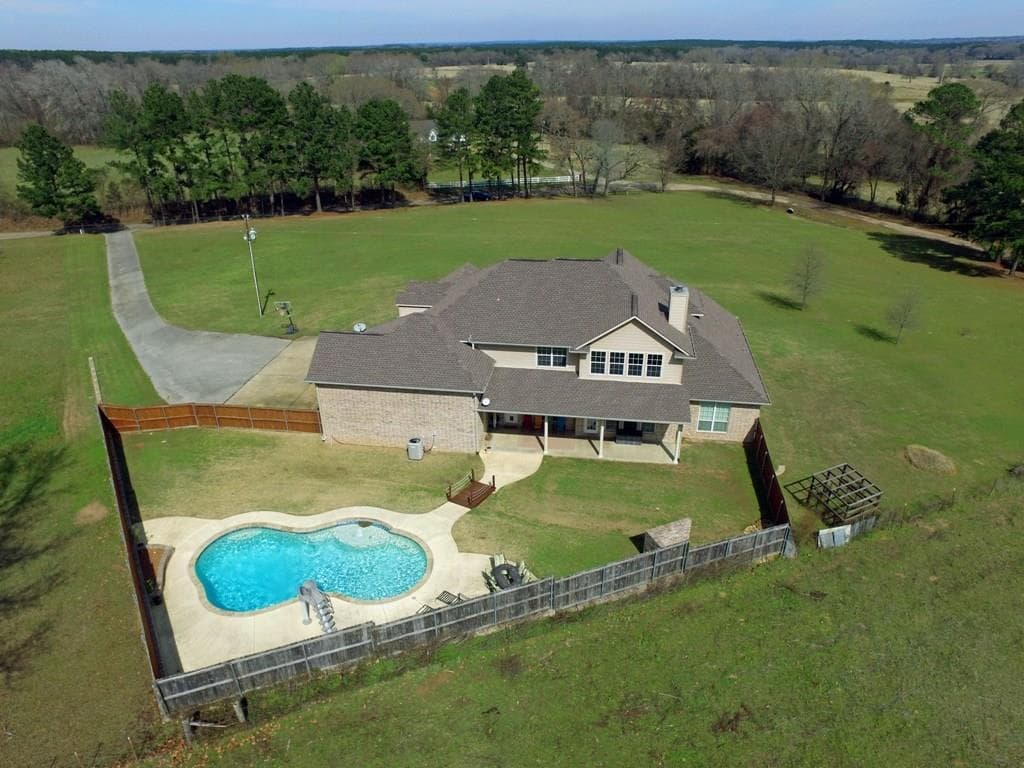 13084 County Road 4224