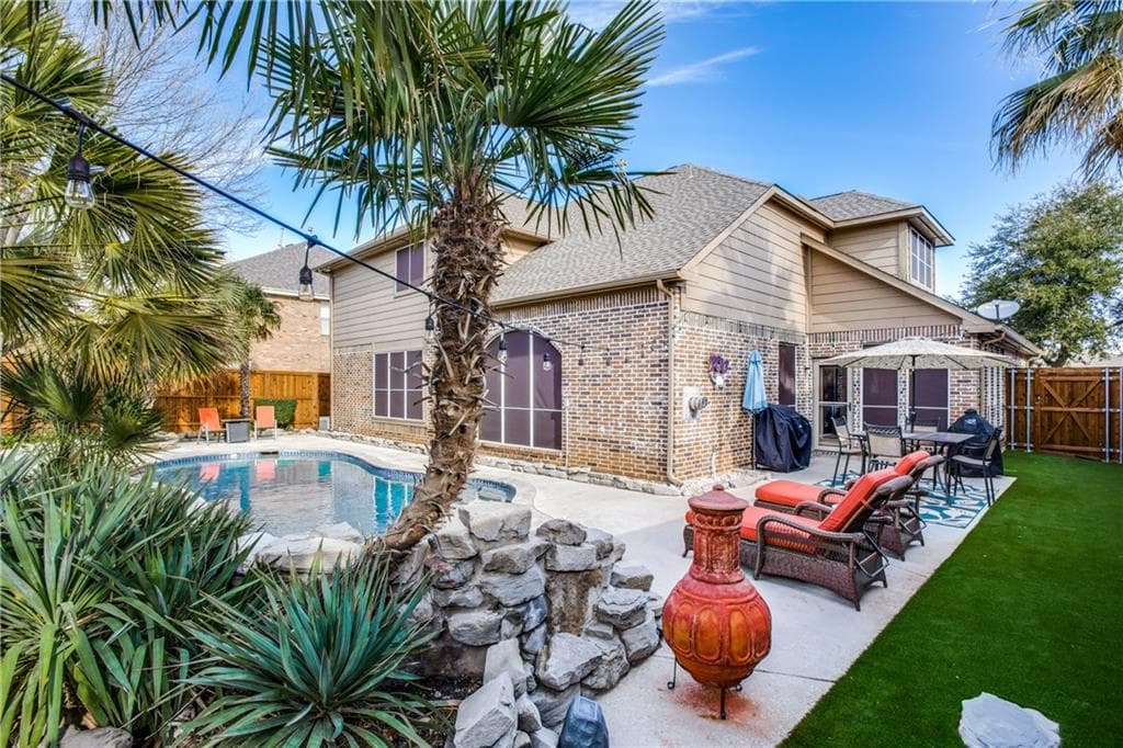 2621 Princeton Dr