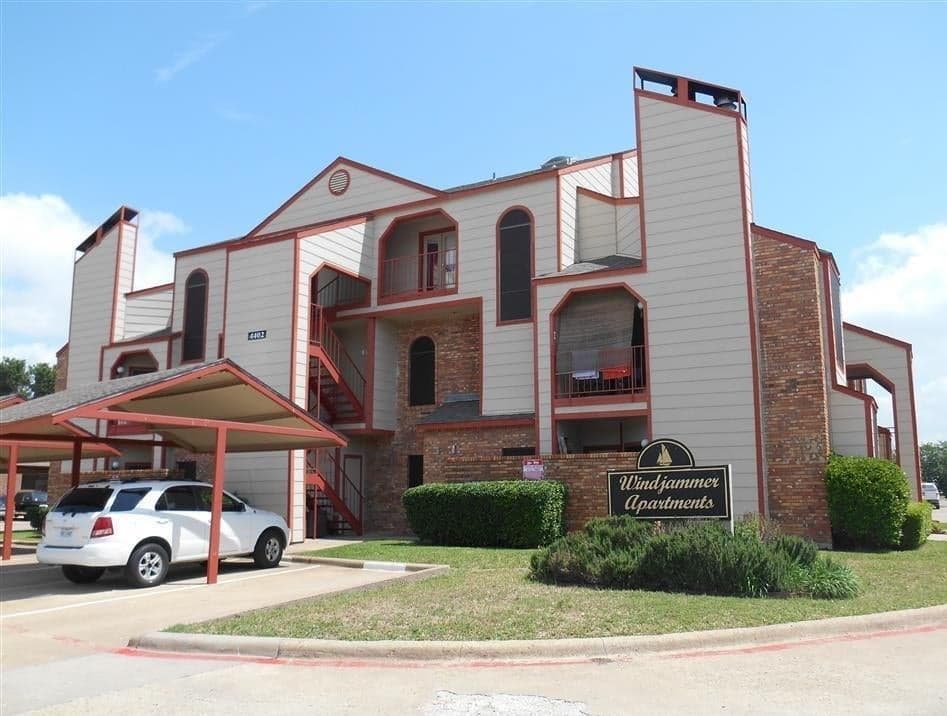 4434 Point Blvd Apt 106