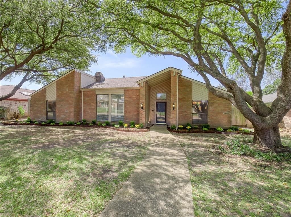 3708 Leathertop Dr