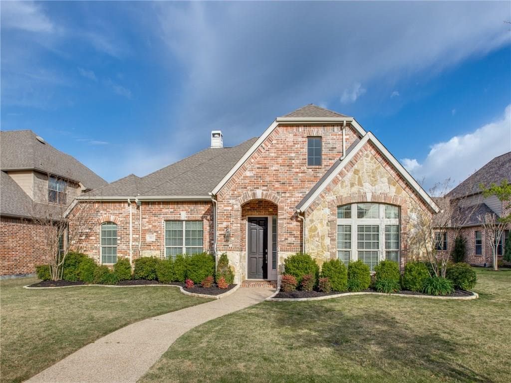 604 Duke Saxony Dr