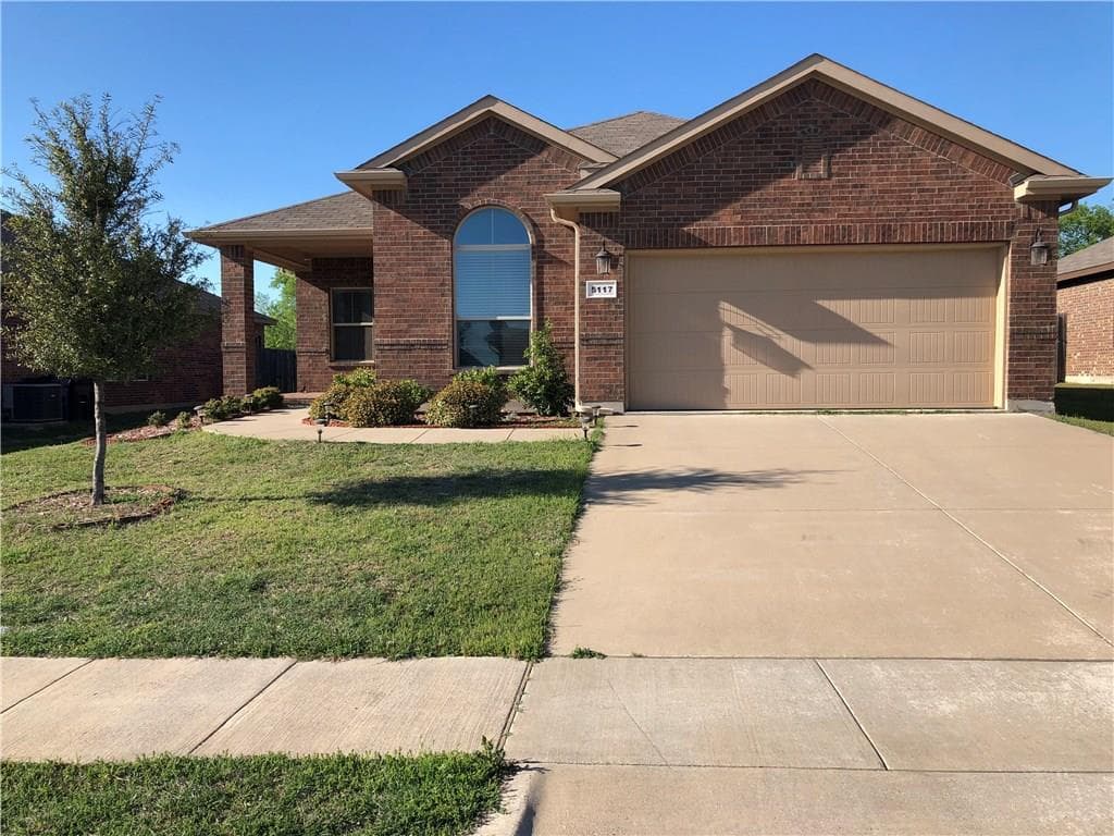 5117 Crystal Lake Ave