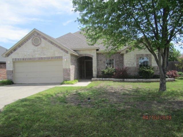 113 Meadowlark Dr
