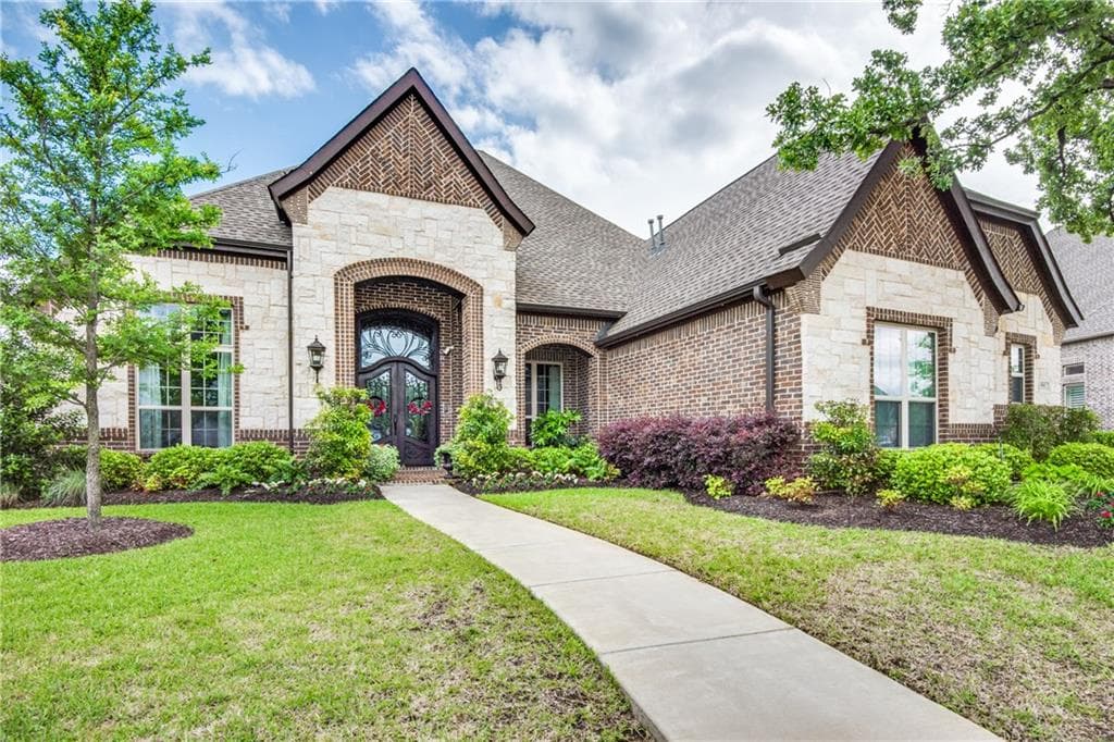 501 Overlook Dr