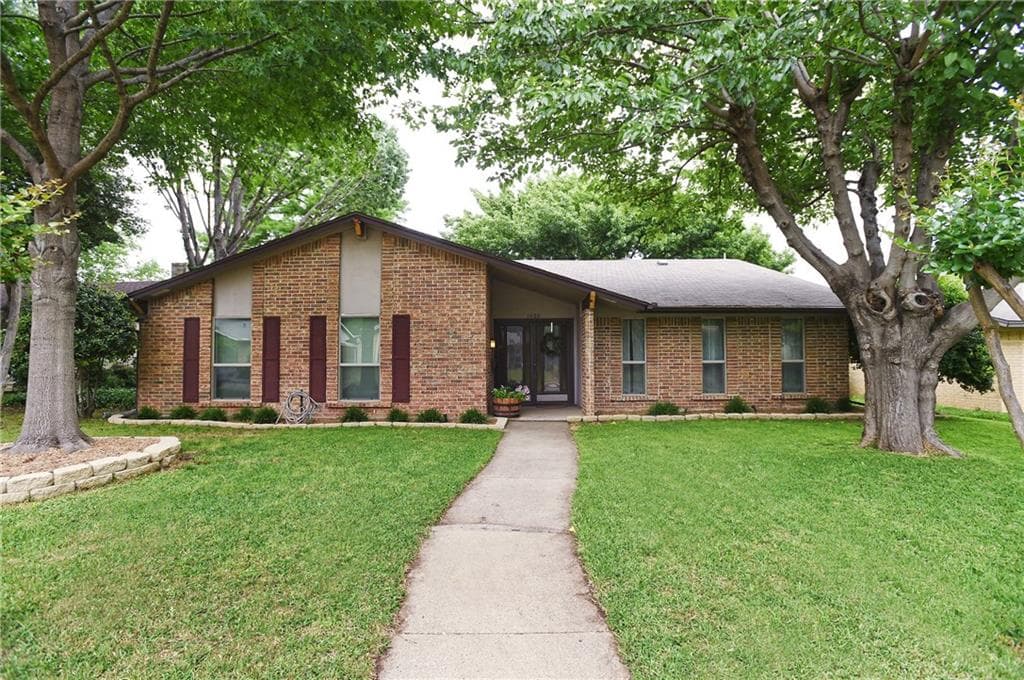 1409 Dogwood Trl