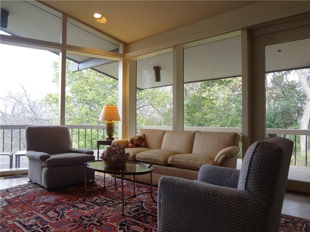Gallery image 4