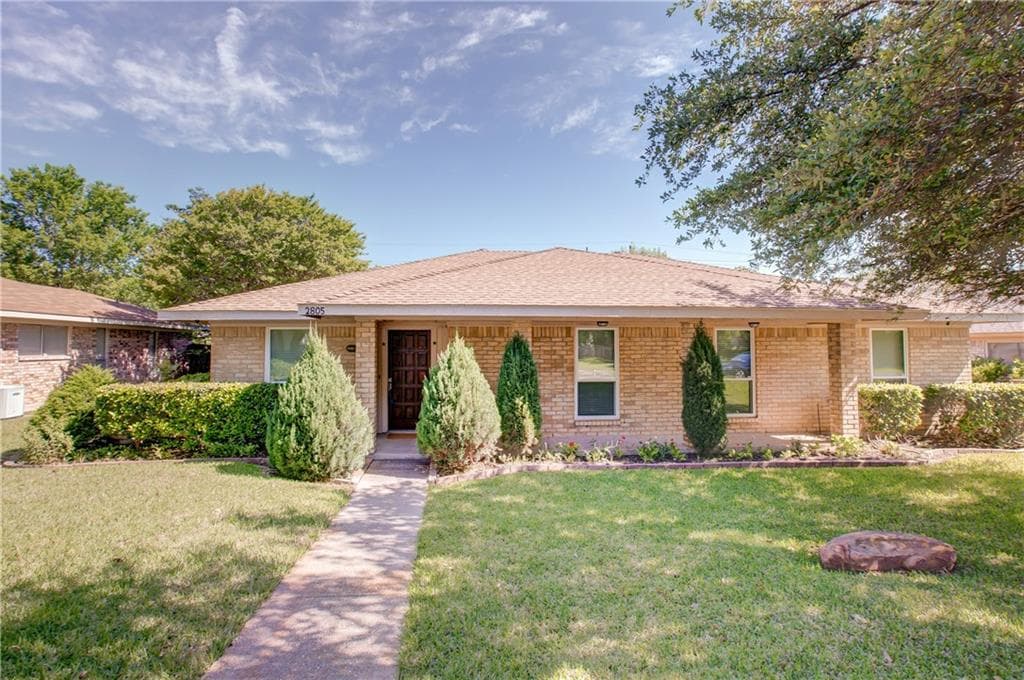 2805 Laurel Ln