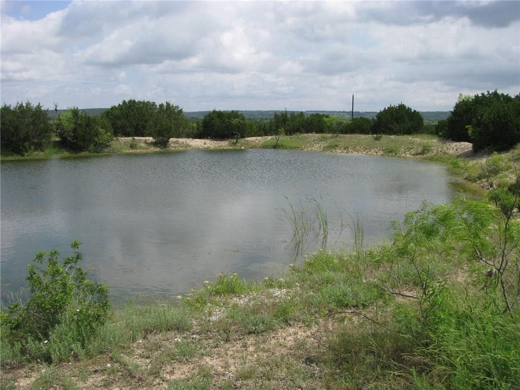 13 County Road 3900