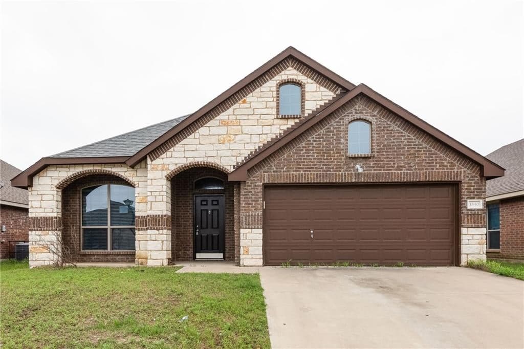 3340 Light Point Dr
