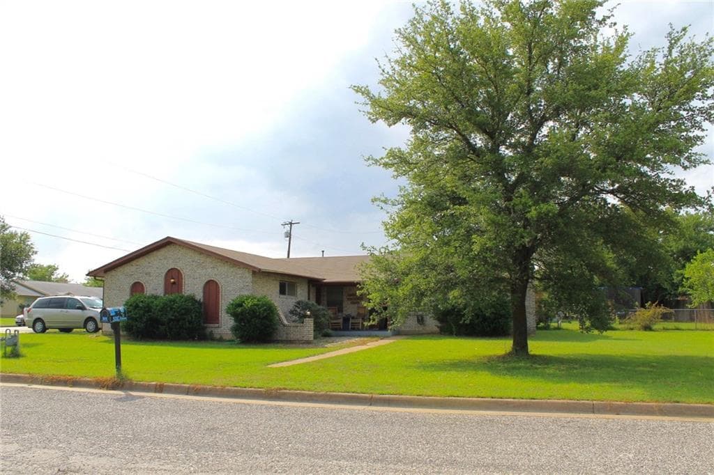 508 Stadium Dr