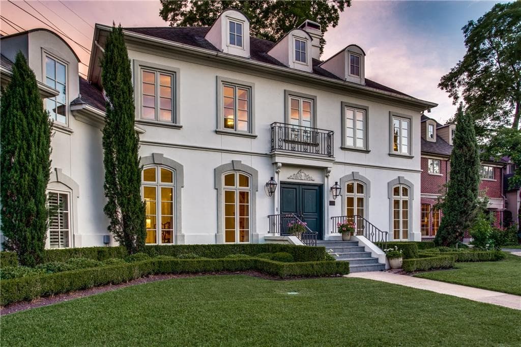 3101 Beverly Dr