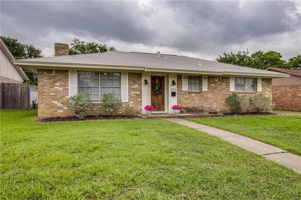 1701 Milam Way