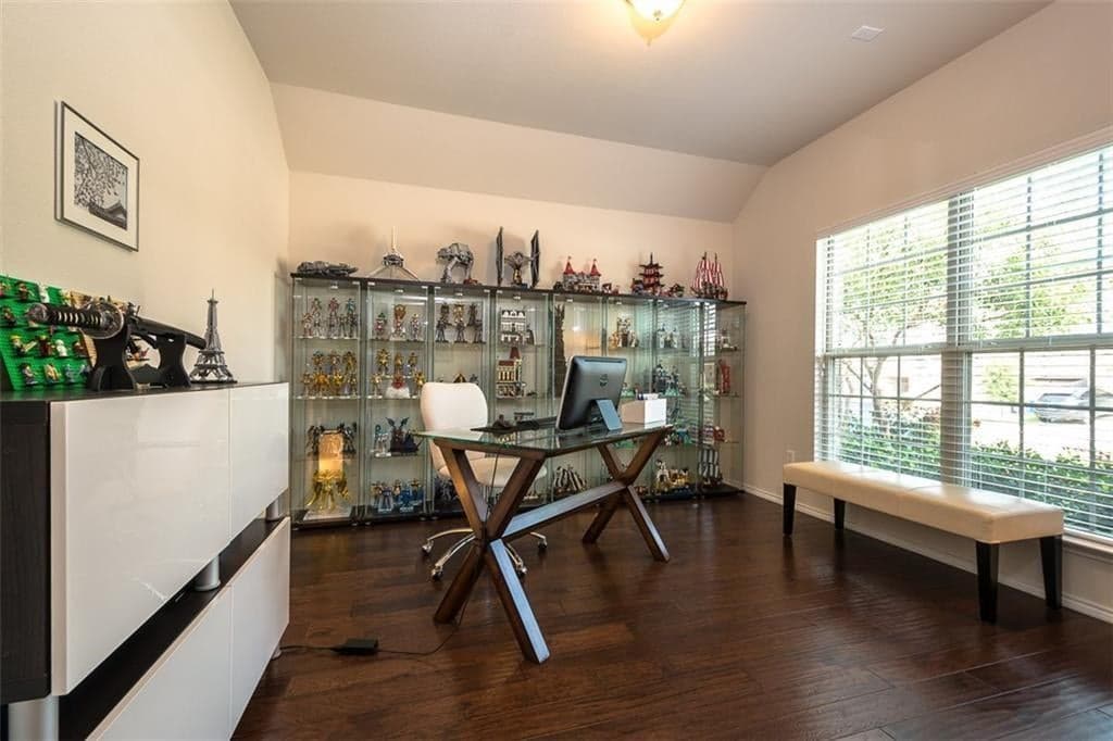 Gallery image 3