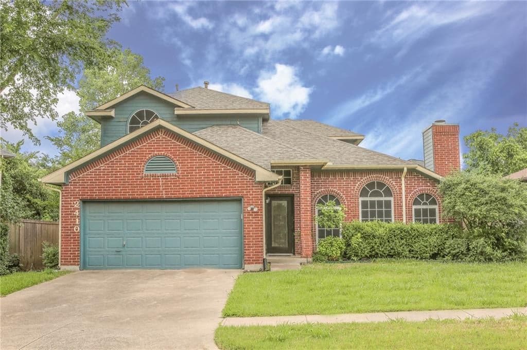 2410 Whispering Cove Cir