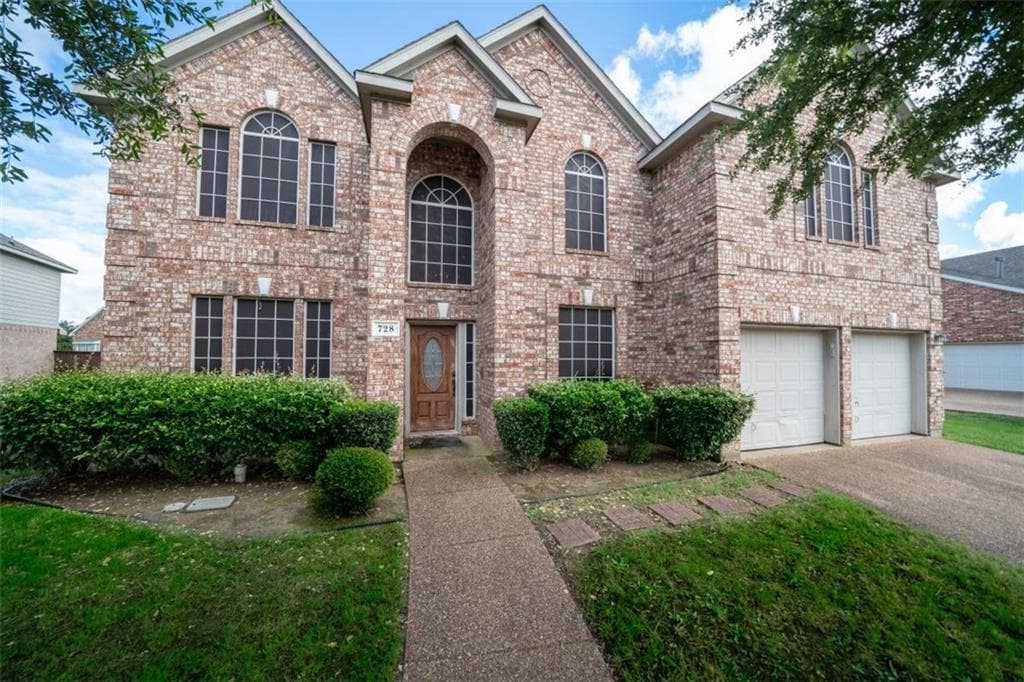 728 Honeysuckle Way