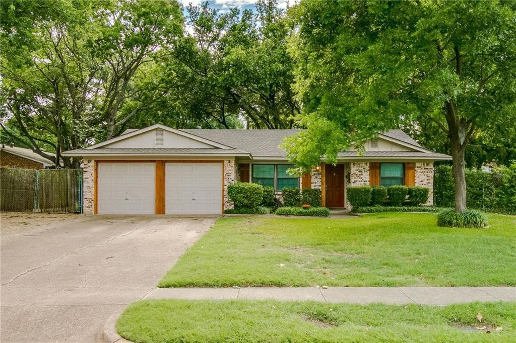 1414 Wisteria Way