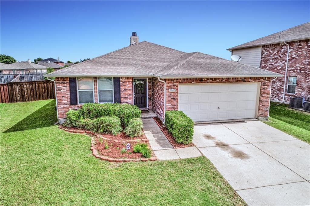 1701 Spyglass Dr