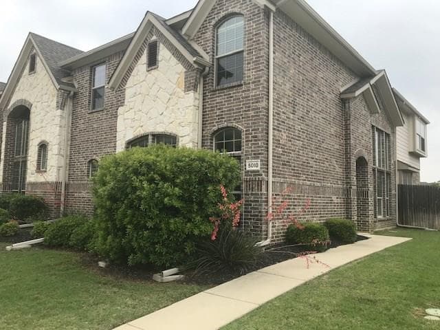 5010 Empire Way