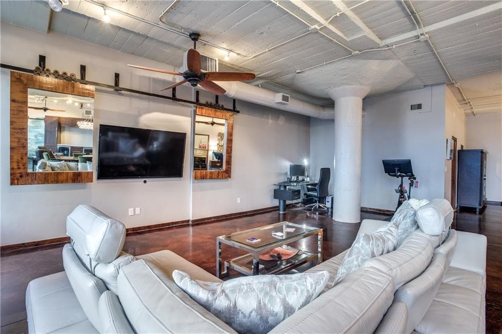 Gallery image 4