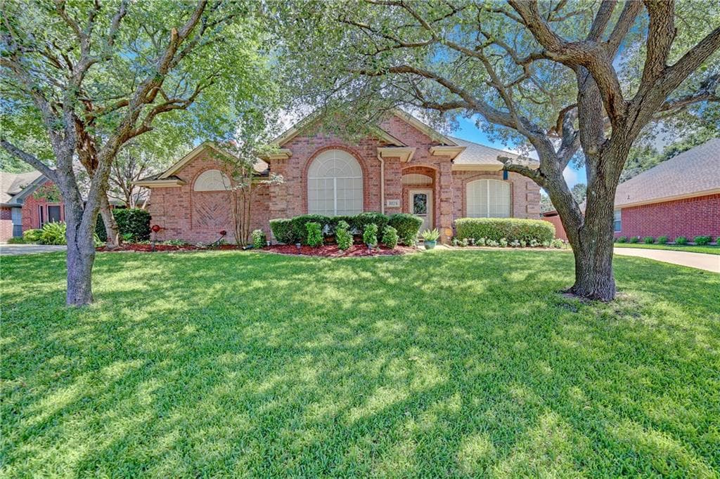 1024 Shady Hill Ln