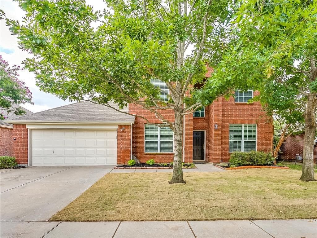 4932 Carrotwood Dr