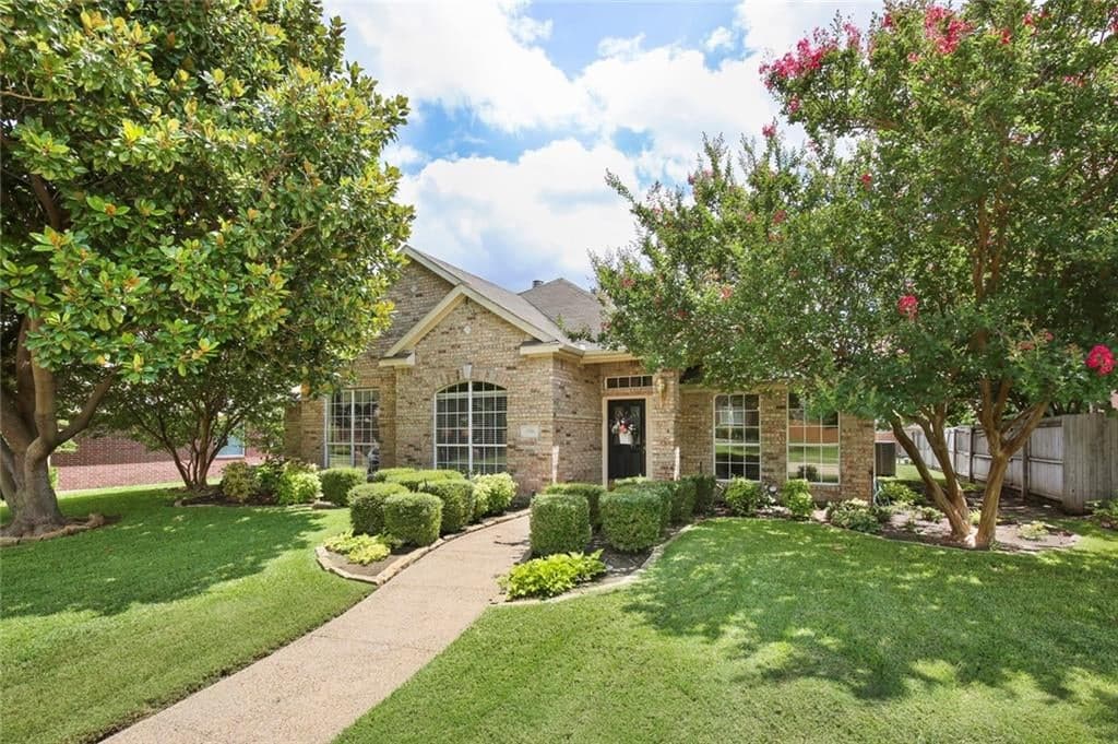 2516 Trailwest Ln