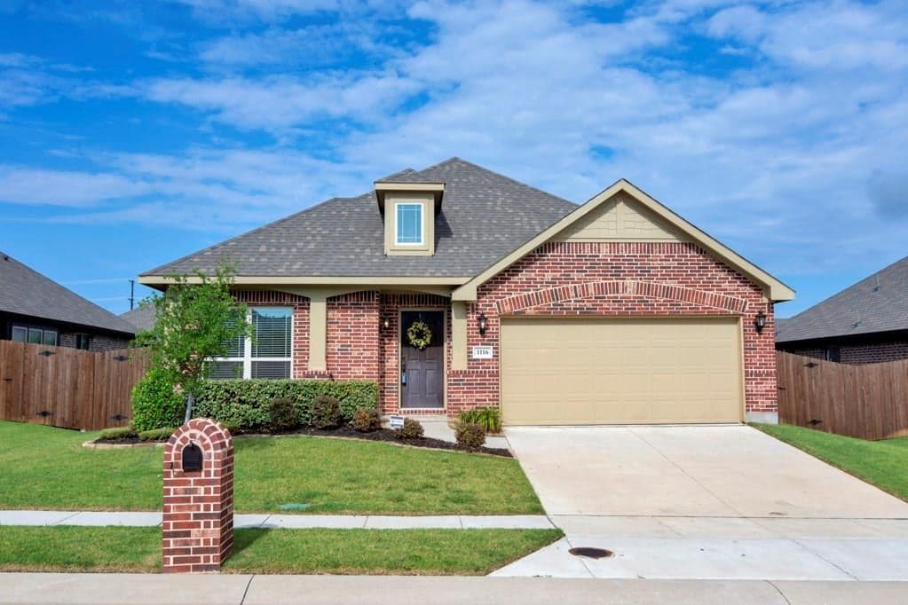 1116 Stampede Dr
