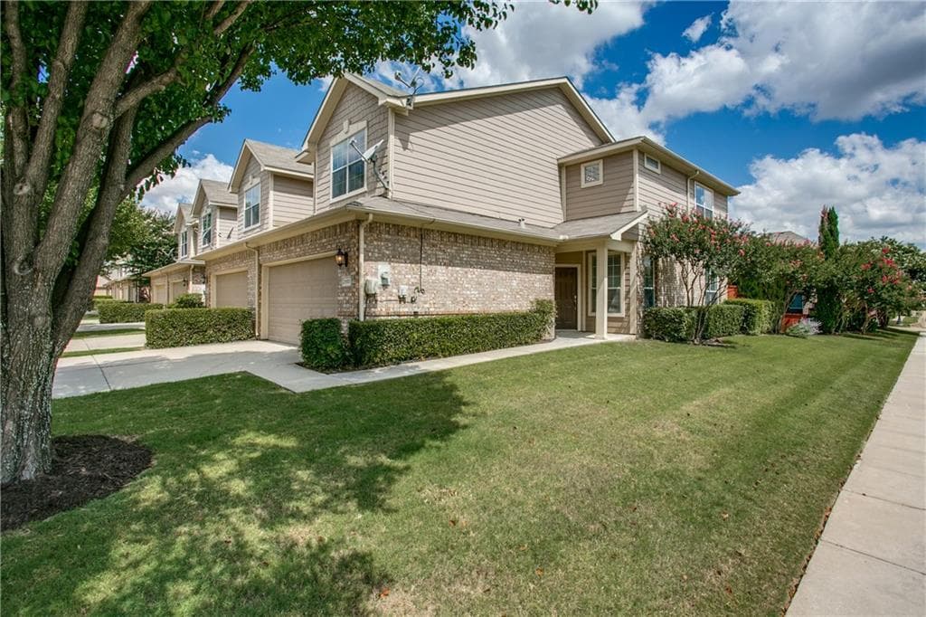 2901 Percey Ln