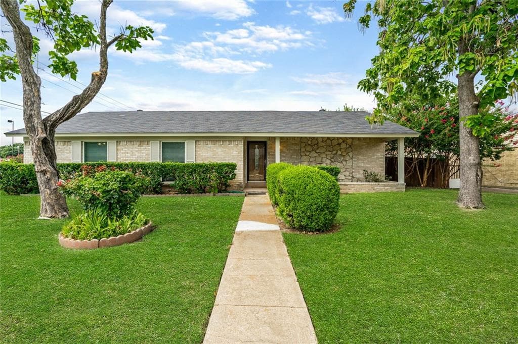 1801 Dawn Cir