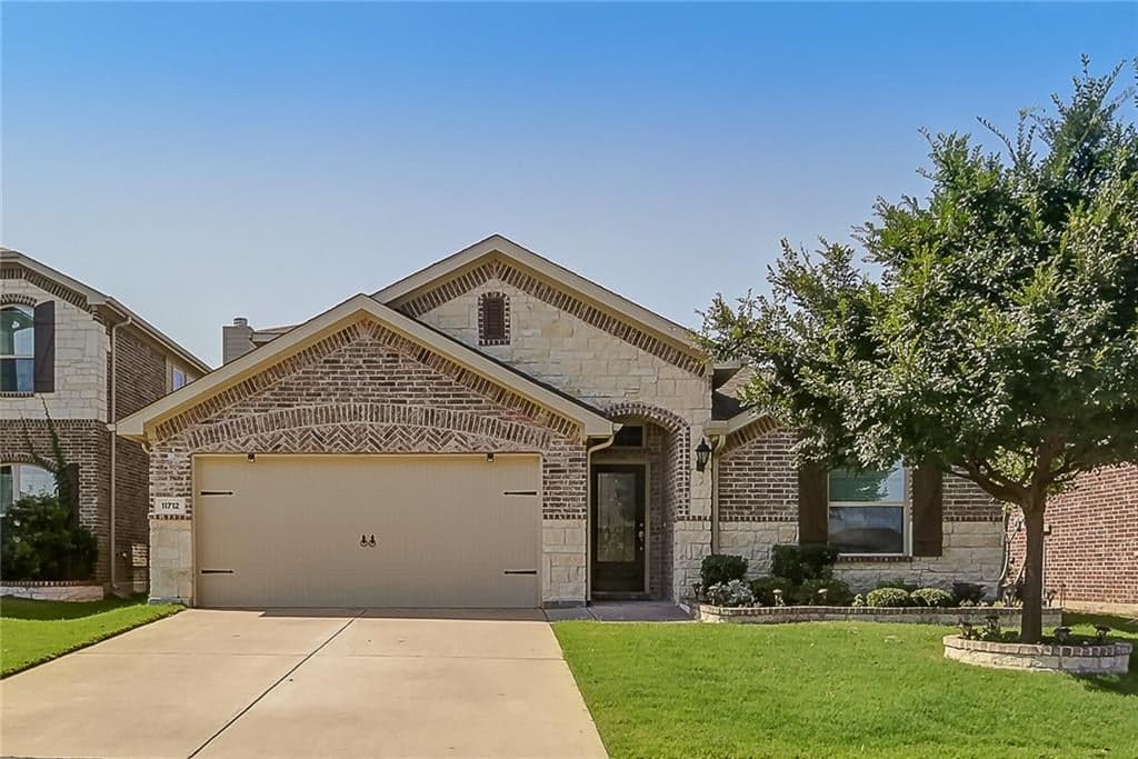 11712 Kurth Dr