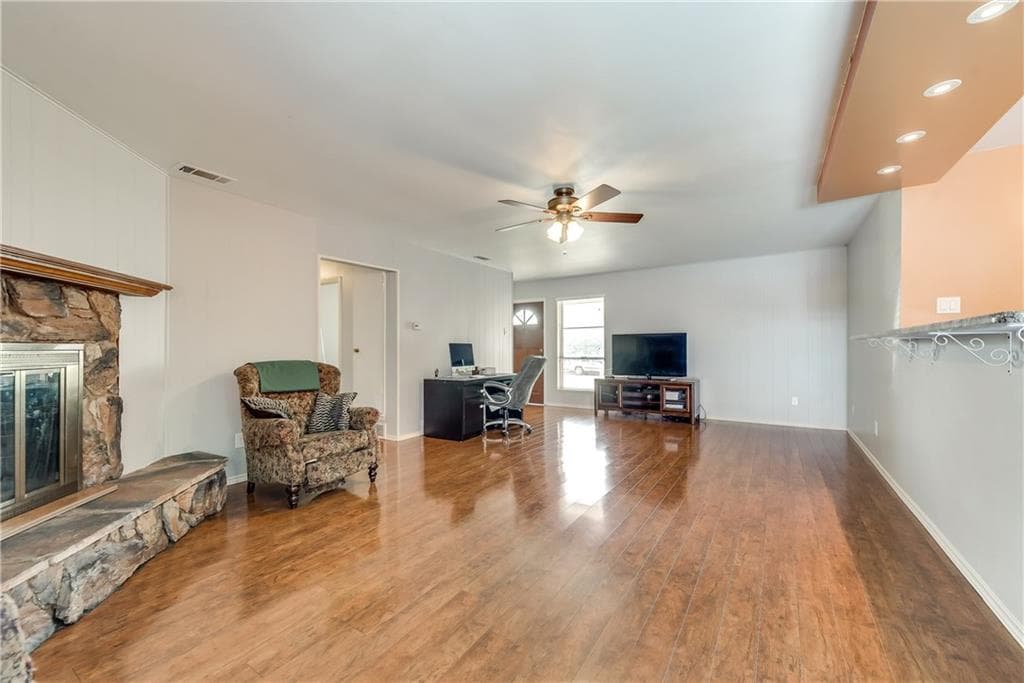 Gallery image 2