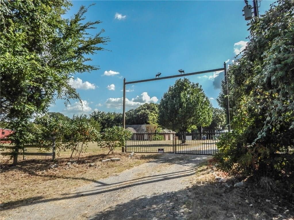 9966 County Road 2326